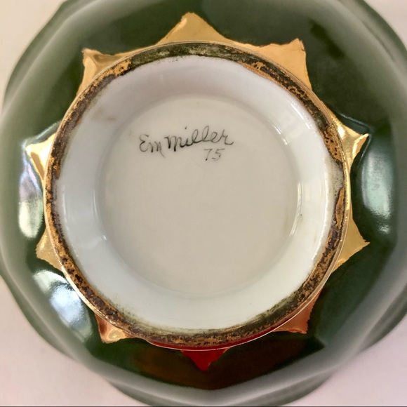 [vintage] Artist Hand Painted Gilded Hibiscus Flower Ceramic Dish - Picture 10 of 14